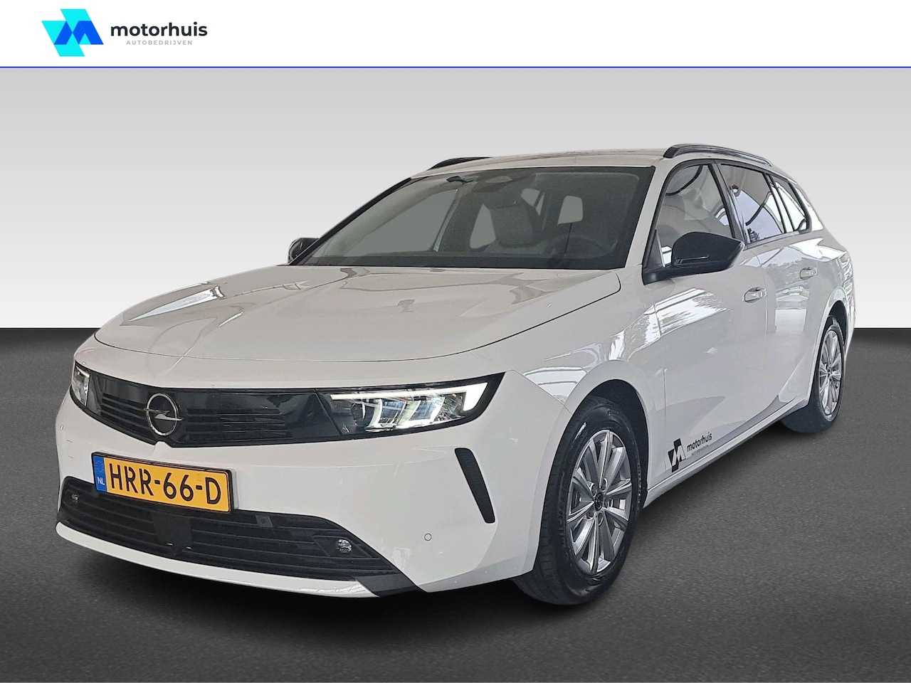 Opel Astra Sports Tourer - 1.2 TURBO 110PK BUSINESS EDITION ECC PDC WINTERPACK NAP - AutoWereld.nl