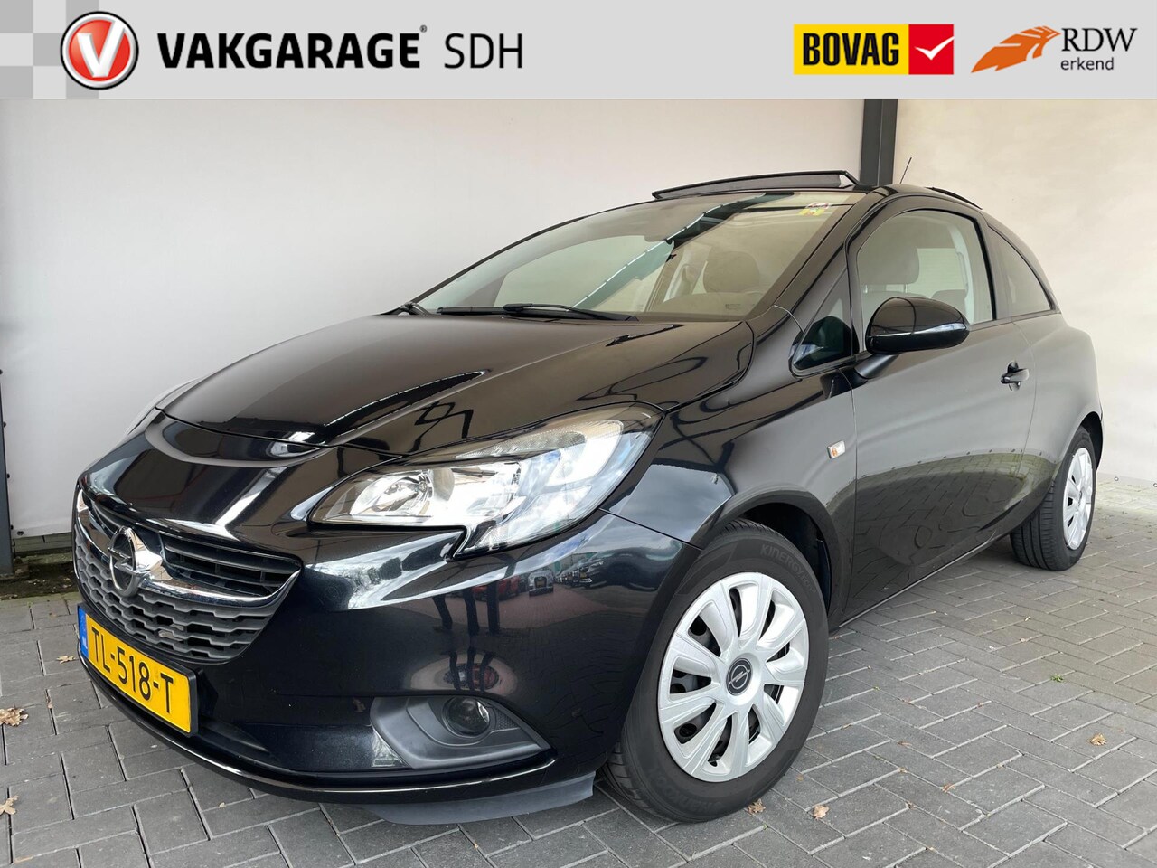 Opel Corsa - 1.4 Cosmo|PANO-Schuifdak|Stoelverwarming|Stuurverwarming - AutoWereld.nl
