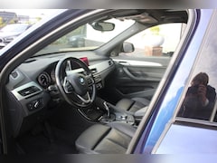 BMW X1 - SDrive20i Orange Edition II | Panoramadak |