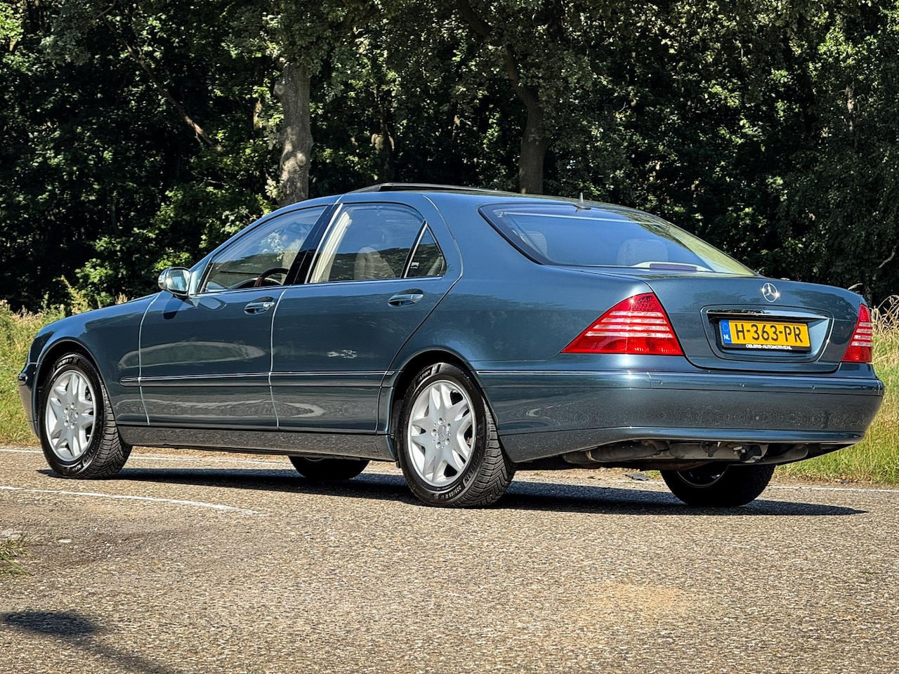 Mercedes-Benz S-klasse - 500 4-Matic Lang | Chauffeurspakket | Sonderlackierung | Schuifdak | Xenon | Leder | Navi - AutoWereld.nl