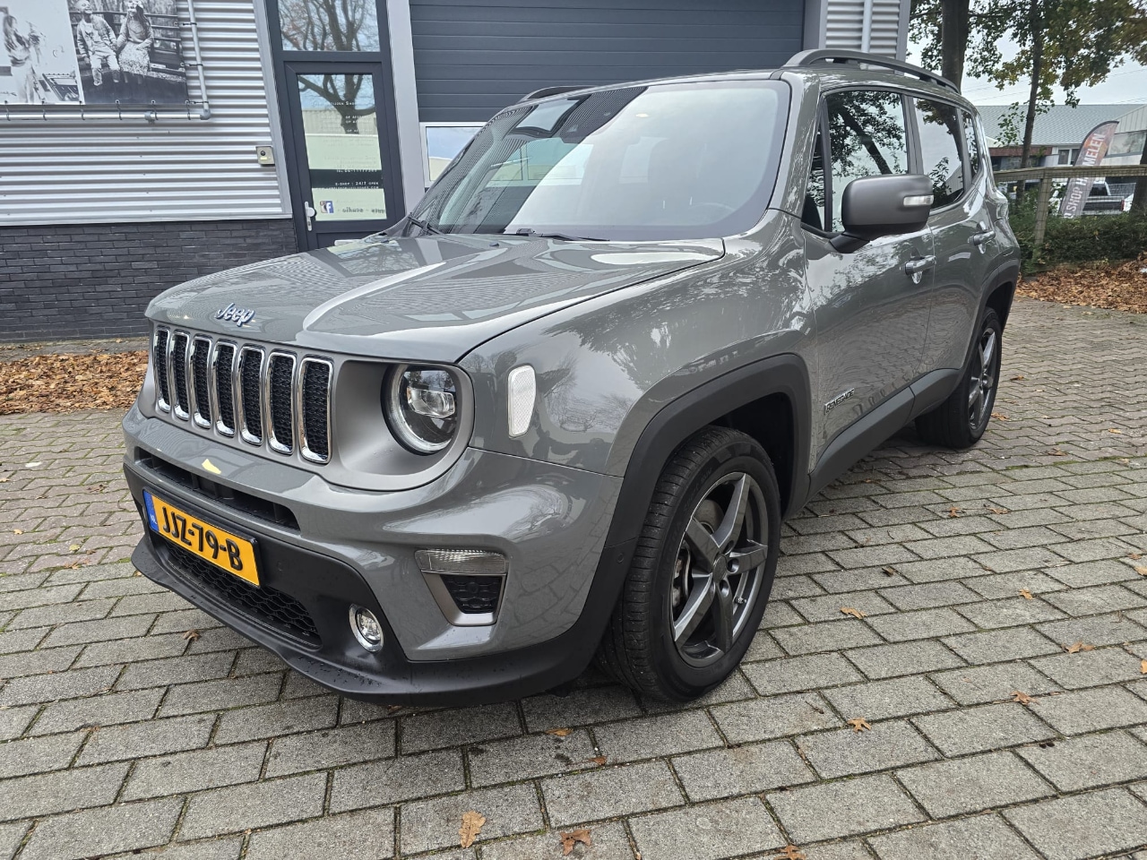 Jeep Renegade - BTW AUTO 4xe 190 plug-in Hybrid Electric Limited Business - AutoWereld.nl