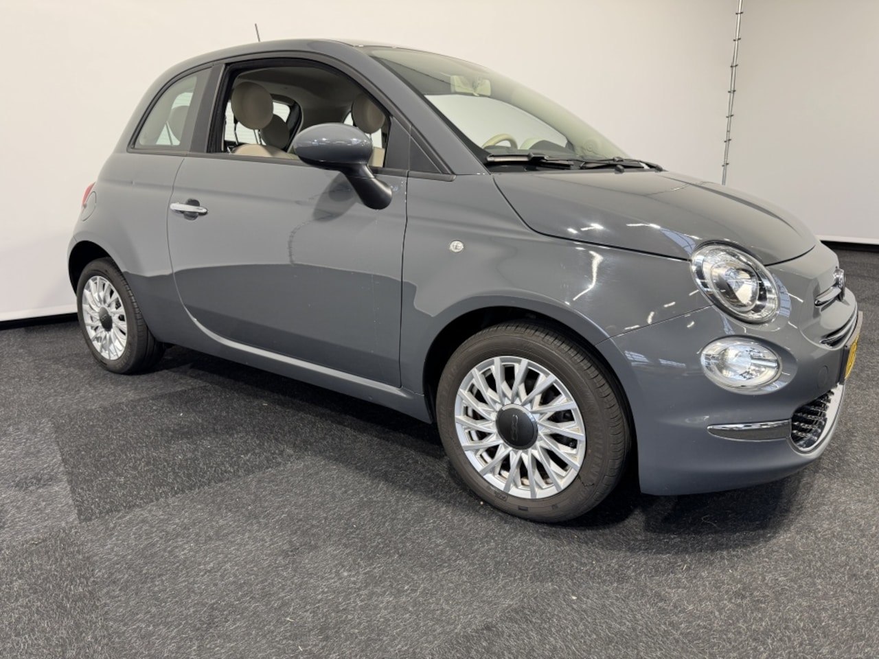 Fiat 500 - 1.0 Hybr. Lounge Car play Euro 6 Airco - AutoWereld.nl