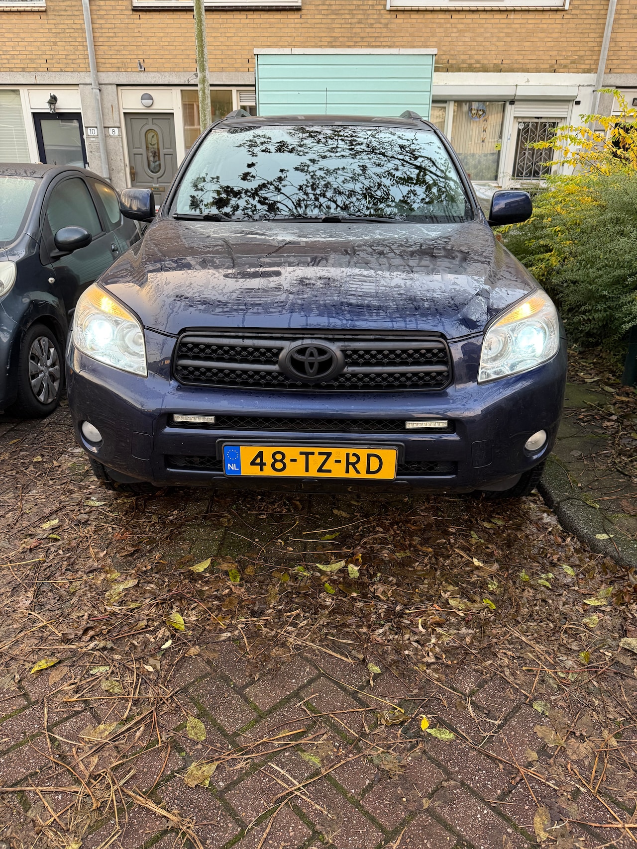 Toyota RAV4 - 2.0 VVTi Executive Carplay, gr beurt, Nwe remmen, accu vervangen, autom gespoeld - AutoWereld.nl