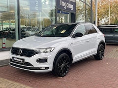 Volkswagen T-Roc - 1.5 TSI R-Line / 19 Inch / Afneembare trekhaak / Elect. Achterklep / Camera / Cockpit Pro