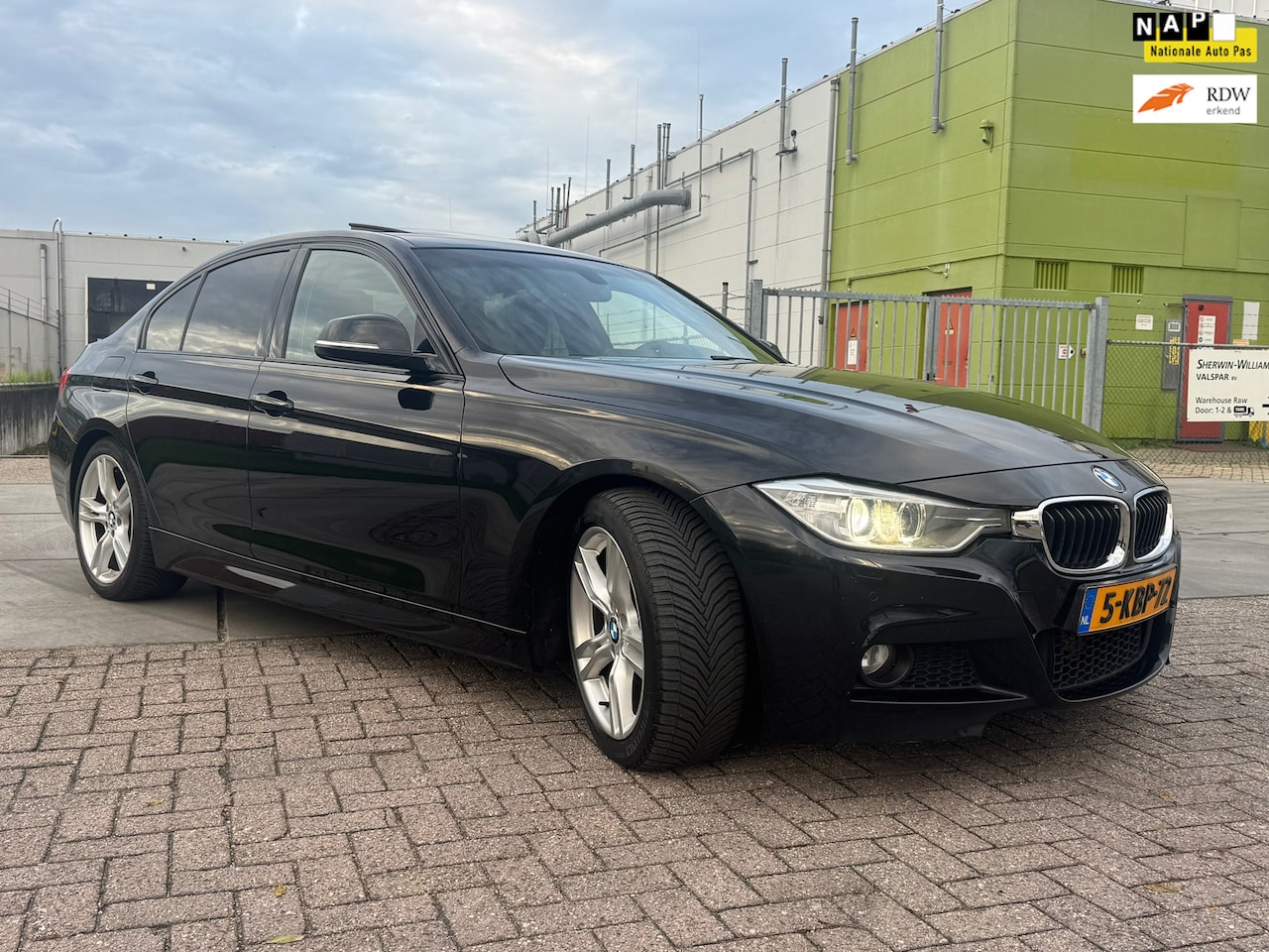 BMW 3-serie - 320i High Executive nap nette automaat vol leder schuifd elektr - AutoWereld.nl
