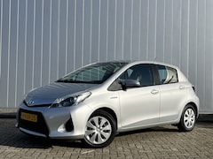 Toyota Yaris - 1.5 Full Hybrid Aspiration 1e Eigenaar Dealer onderhouden Navi Clima Cruise