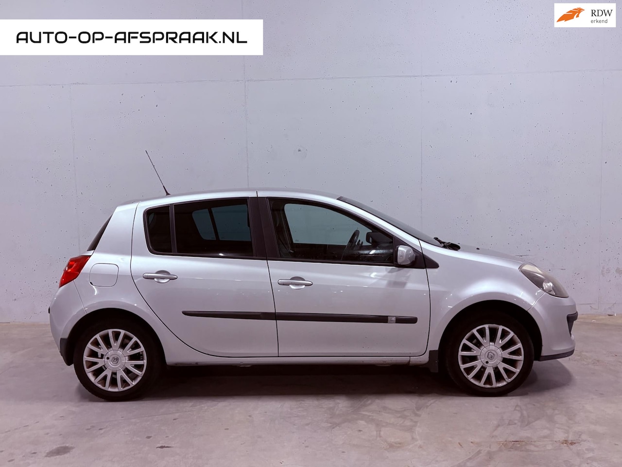 Renault Clio - 1.6-16V Dynamique S 5drs. Automaat Clima Cruise Trekhaak - AutoWereld.nl