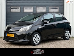 Toyota Yaris - 1.5 Full Hybrid Aspiration AUTOMAAT / 73.354 KM