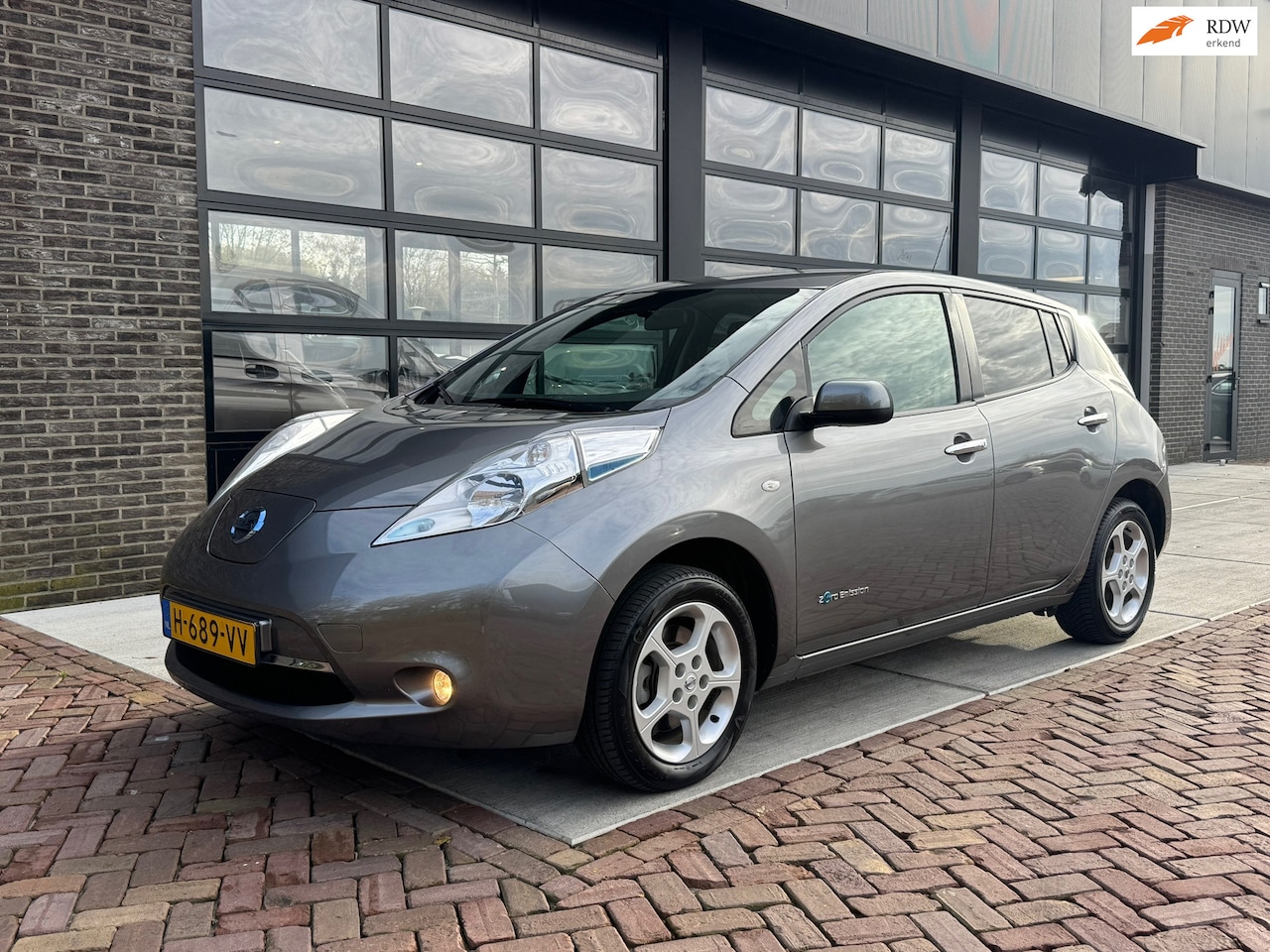 Nissan LEAF - Tekna 24 kWh | Radio | Cruise | Clima | - AutoWereld.nl