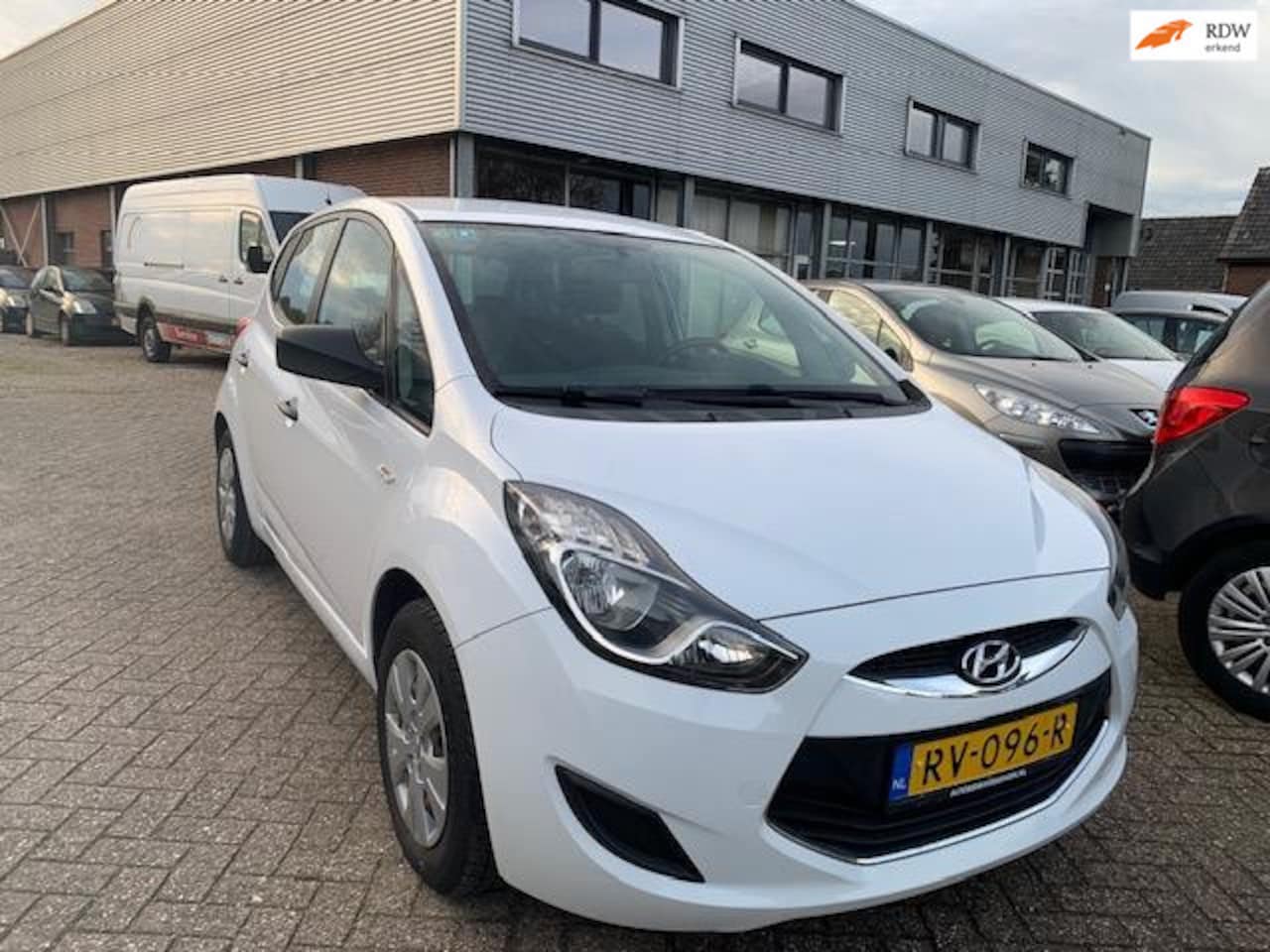 Hyundai ix20 - 1.4i i-Drive 2011 € 4450.- AIRCO 1 JR. APK - AutoWereld.nl