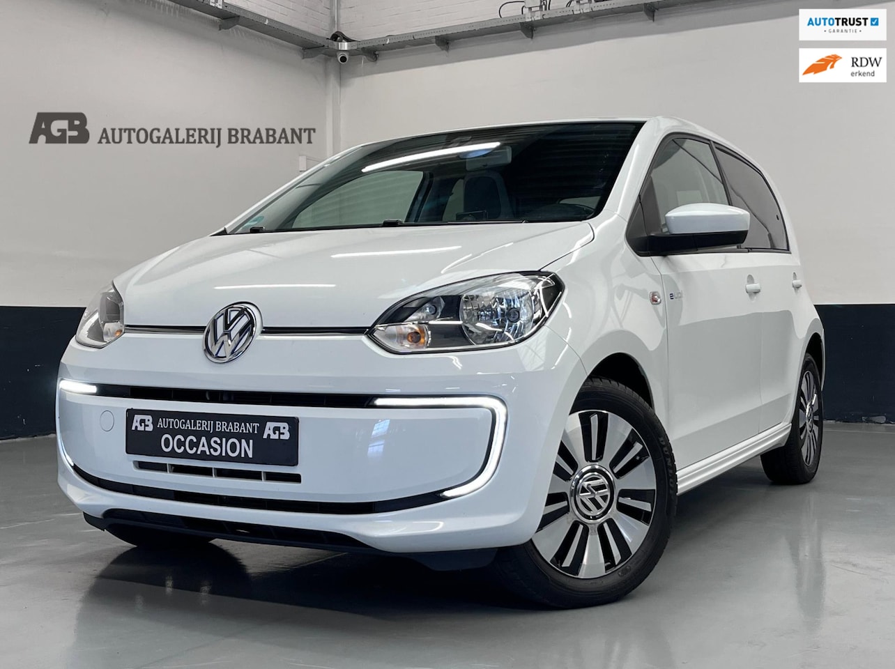 Volkswagen e-Up! - E-Up! Cruise/PDC/Navi/Stoelvw/LED - AutoWereld.nl
