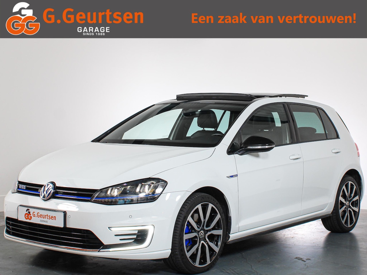 Volkswagen Golf - 1.4 TSI GTE 1.4 TSI GTE, Panoramadak, Apple Carplay/Android auto, Leder, DAB, Goed onderhouden - AutoWereld.nl