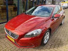 Volvo V40 - 1.6 D2 Momentum Business NAVI / PDC