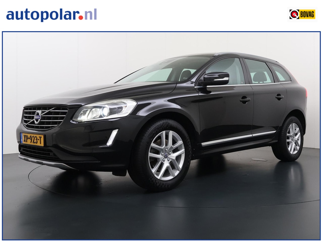 Volvo XC60 - 2.0 D4 FWD Polar+ Trekhaak/Leder/Xenon/18inch etc. - AutoWereld.nl