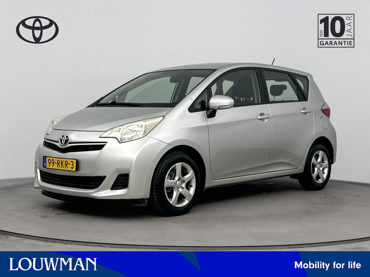 Toyota Verso S - 1.3 VVT-i Comfort | NL-Auto | Airco | Metaalkleur | - AutoWereld.nl