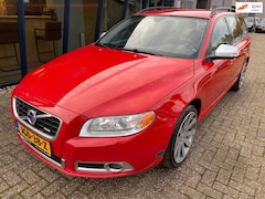 Volvo V70 - 2.5FT R-Design 230PK Automaat LEER / XENON / PDC / TREKHAAK
