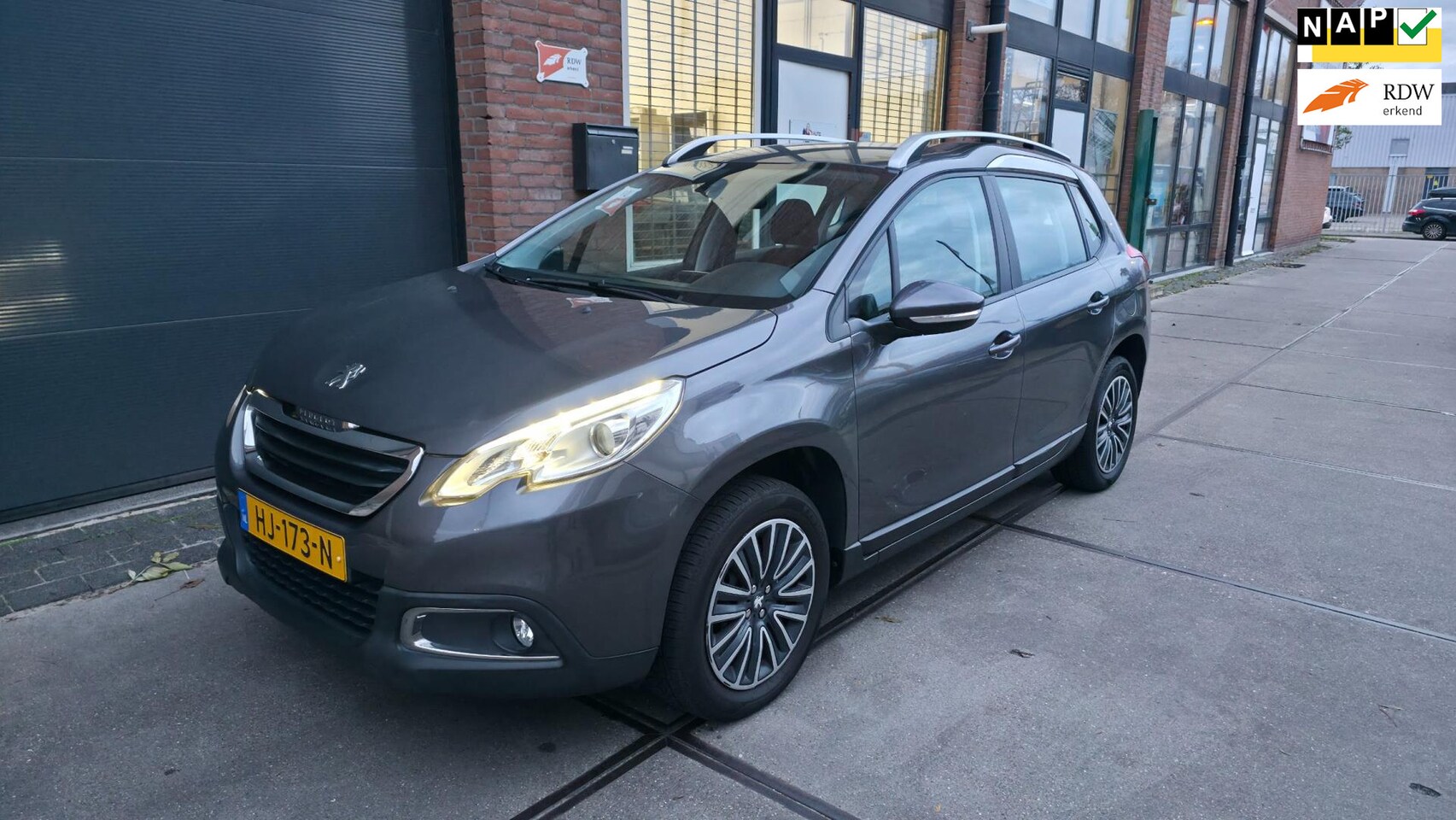 Peugeot 2008 - 1.2 PureTech Active 1.2 PureTech Active, Trekhaak, BT audio, nieuwe APK/Gr onderhoud - AutoWereld.nl