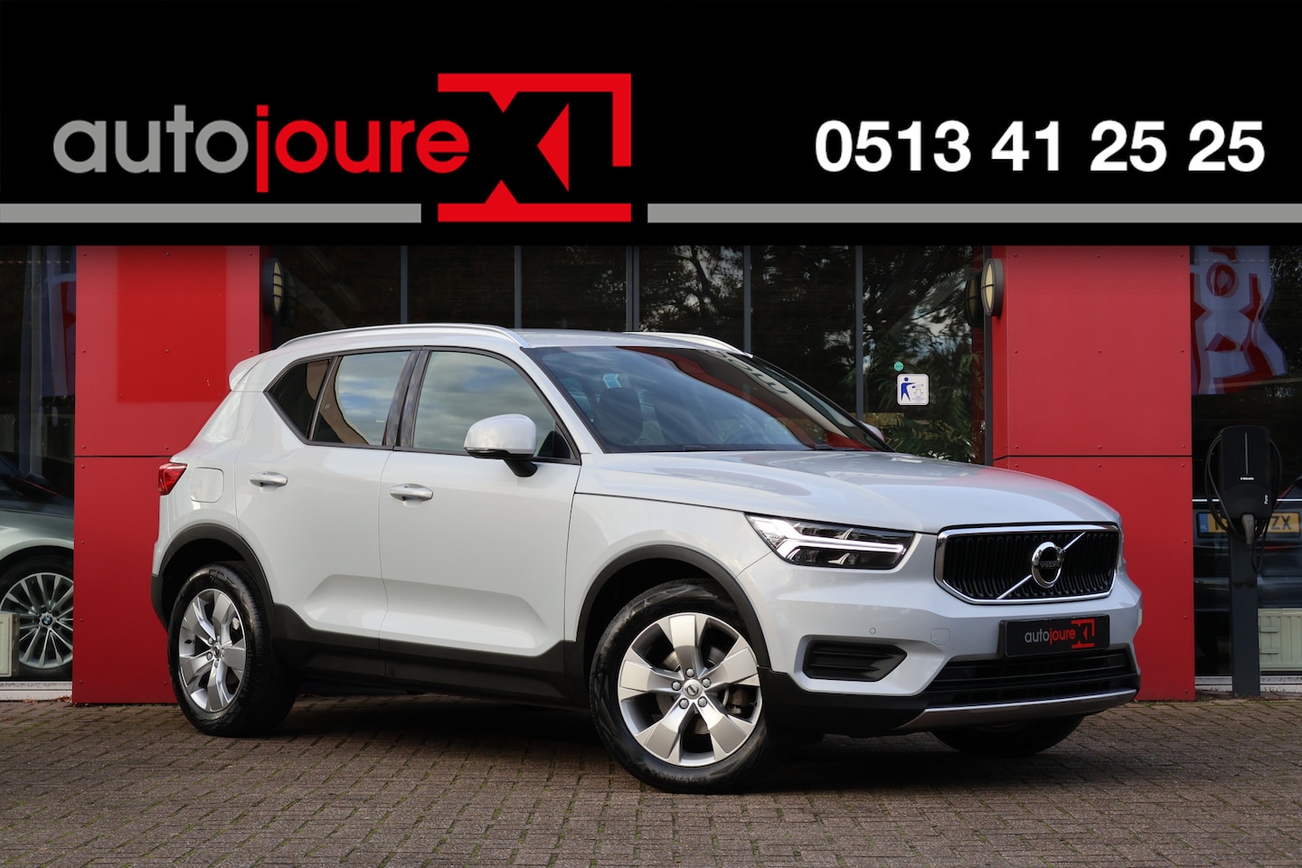 Volvo XC40 - 1.5 T2 Momentum Business | Origineel NL | Dealer Onderhouden | Camera | Trekhaak | ACC | N - AutoWereld.nl
