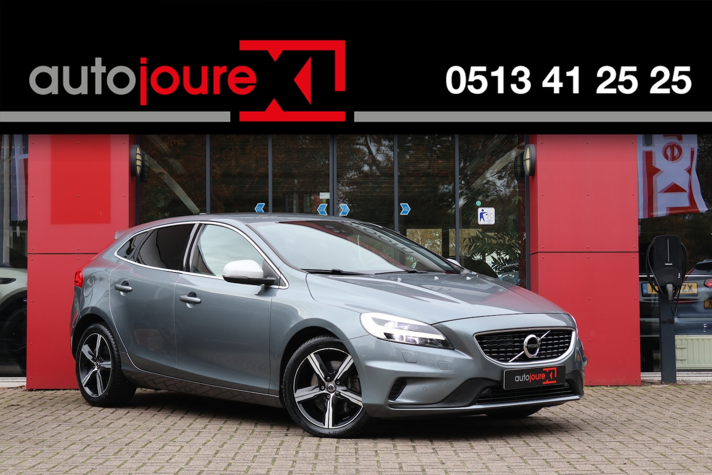 Volvo V40 - 1.5 T3 R-Design | Origineel NL | Automaat | LED | ACC | PDC | Navigatie | BLIS | - AutoWereld.nl