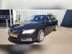 Volvo V70 - 2.0 D3 MOMENTUM 5 cylinder