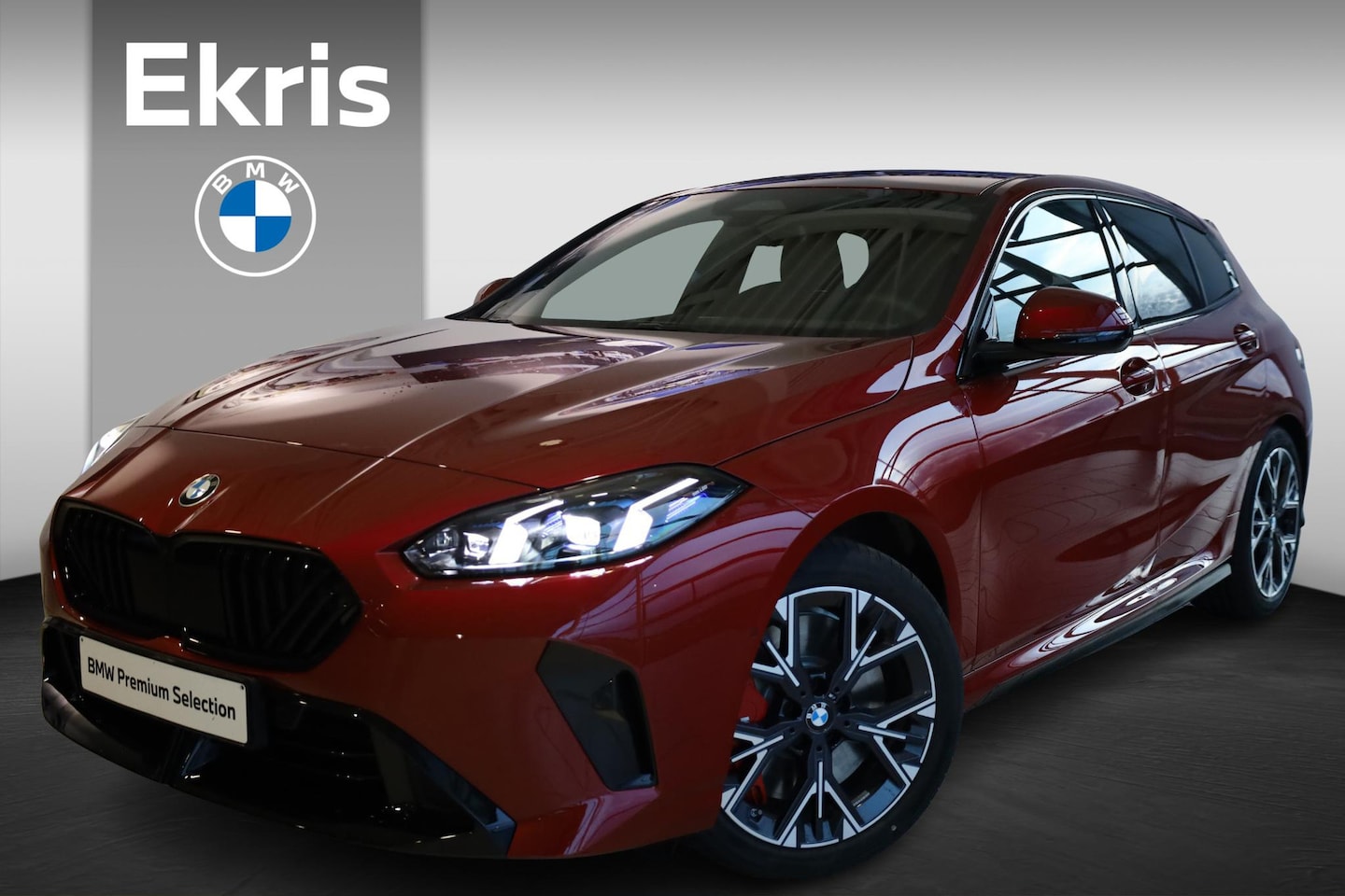 BMW 1-serie - 120 M Sportpakket Pro | Premium Pack | Comfort Access | Fire Rot Metallic - AutoWereld.nl