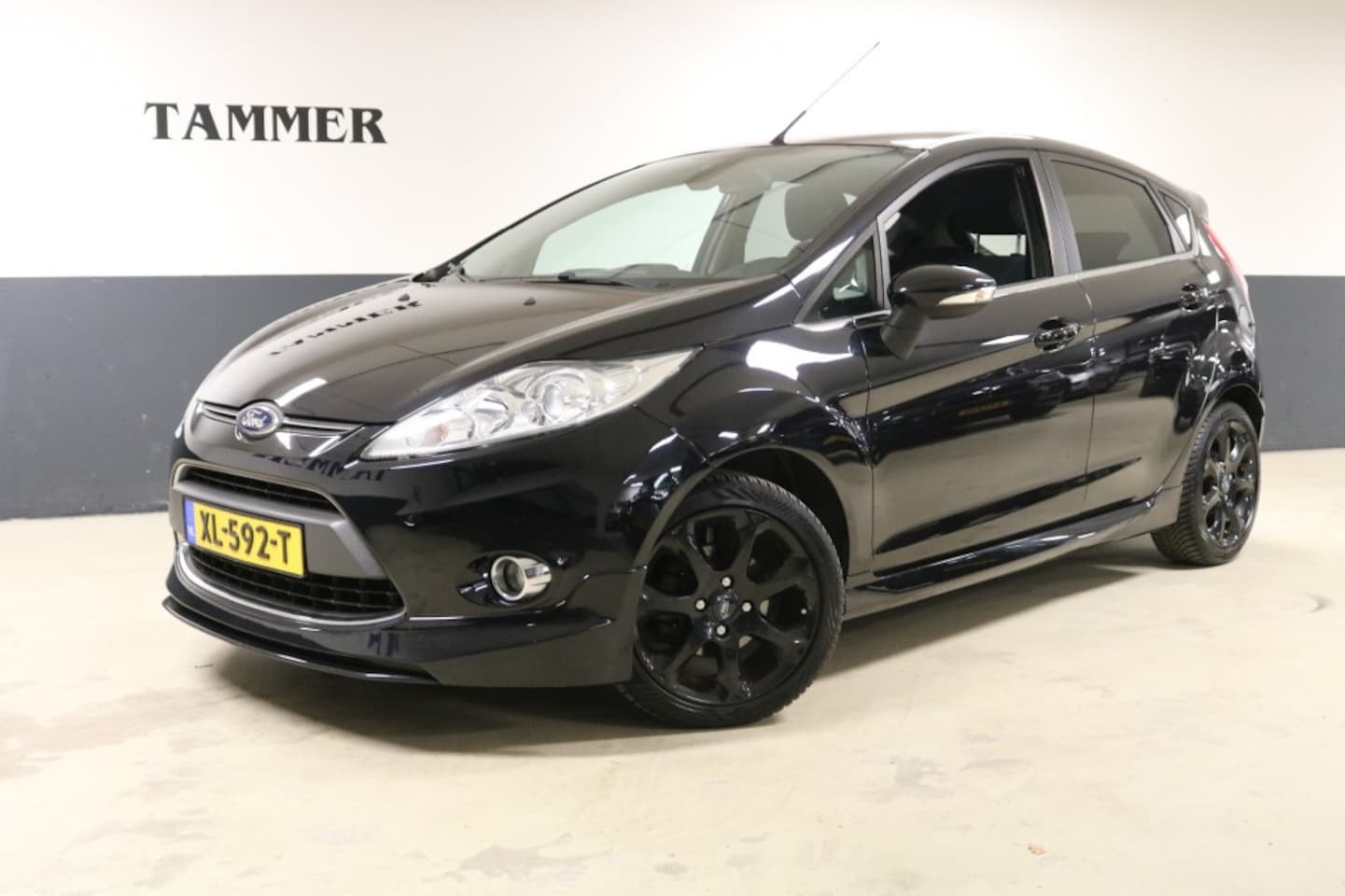 Ford Fiesta - 1.25 Titanium ZEER NETTE-DEALER ONDERHOUDEN- - AutoWereld.nl