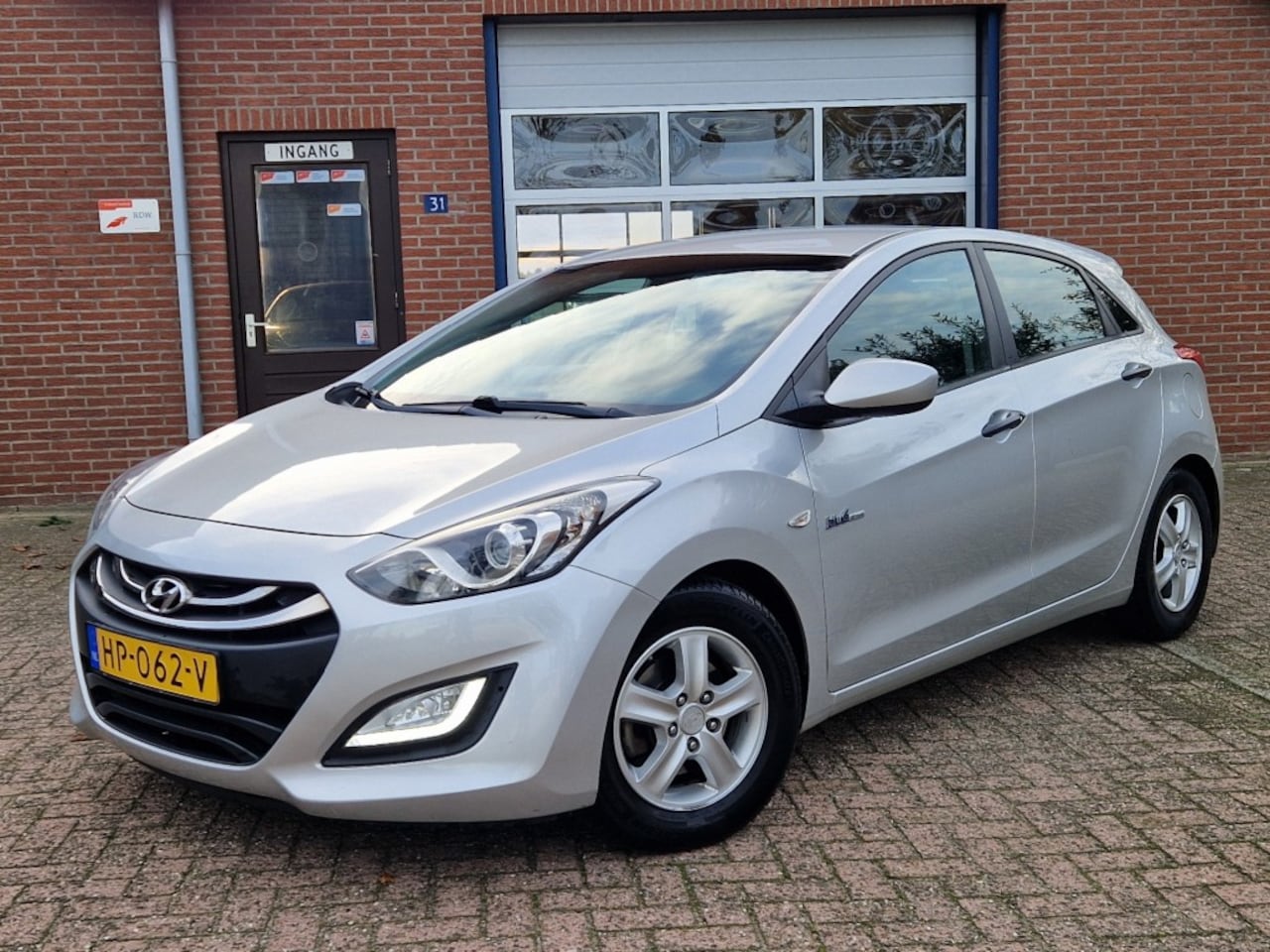 Hyundai i30 - 1.6 GDI i-Drive Cool Plus NL-auto Airco Afn.Trekhaak - AutoWereld.nl