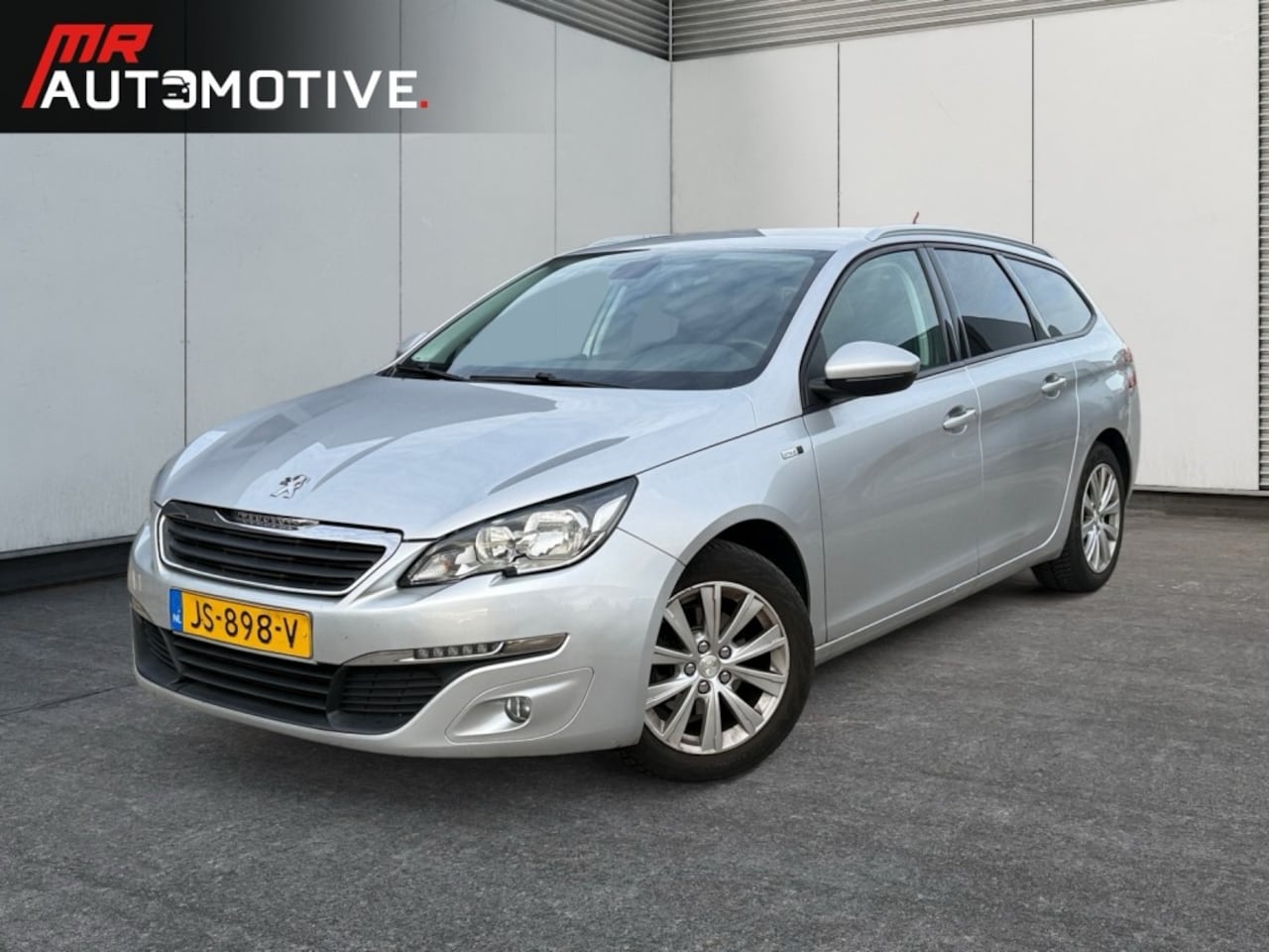 Peugeot 308 - 1.2 Puretech - Navi, Clima, Cruise - AutoWereld.nl