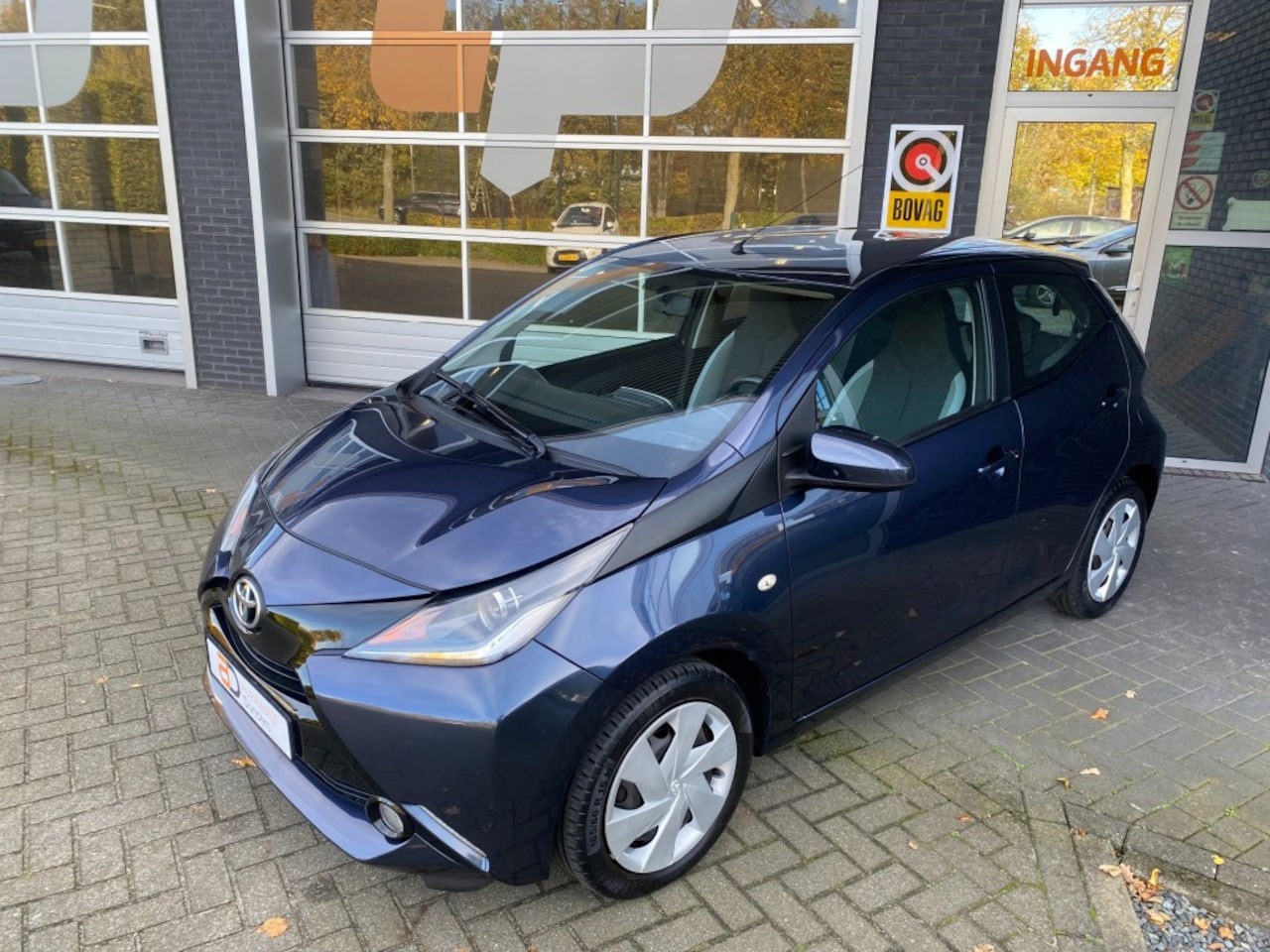 Toyota Aygo - 1.0 VVT-i x-play 1.0 VVT-i x-play - AutoWereld.nl