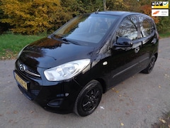 Hyundai i10 - 1.1 i-Drive Cool NWE Dis. Riem NL auto NAP