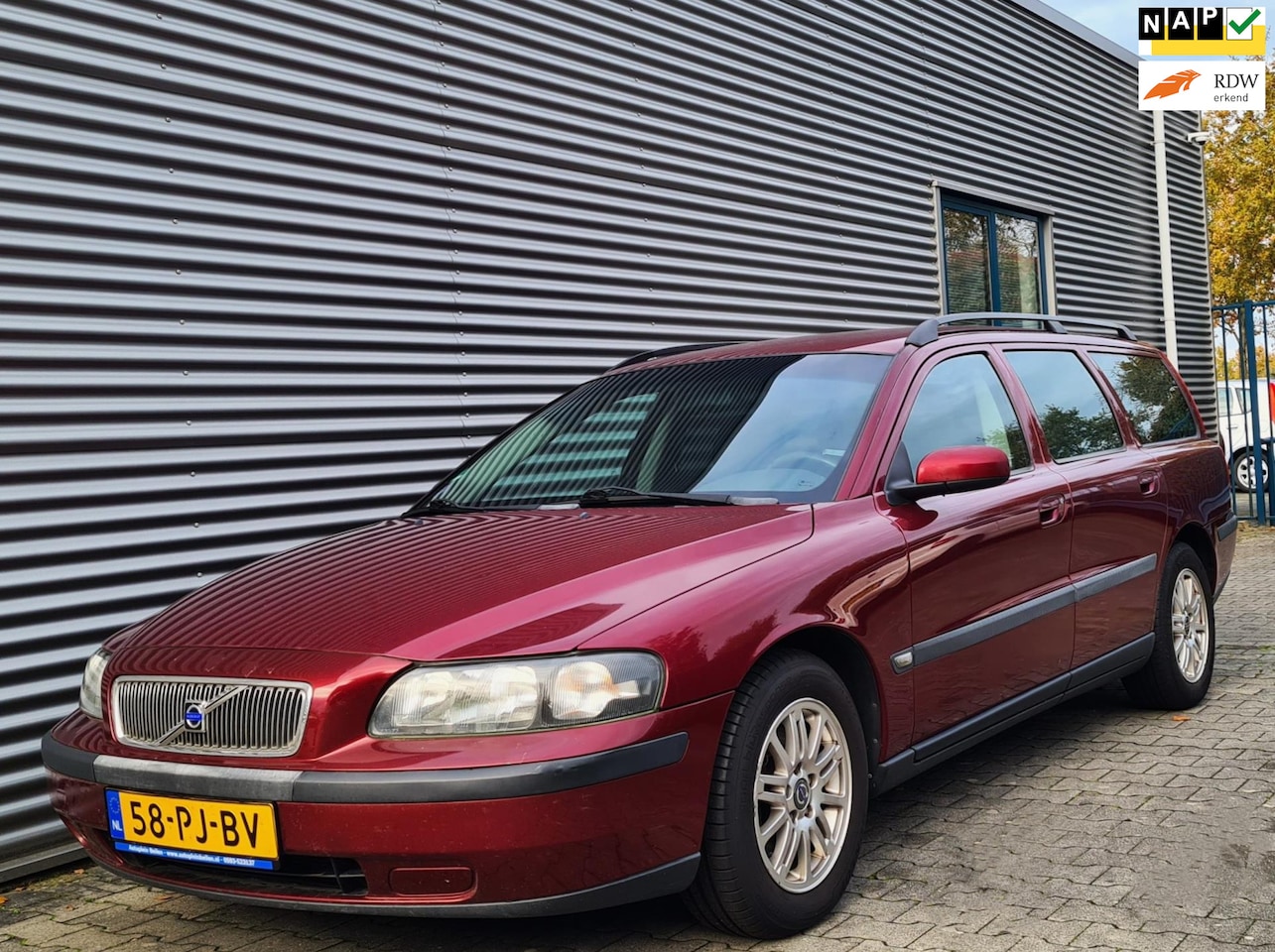 Volvo V70 - 2.4 EDITION 07-2004 Rood Metallic LPG G3!! - AutoWereld.nl