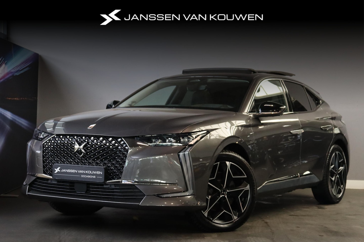 DS 4 - 1.6 PHEV 225 Rivoli Schuif-/Kanteldak FOCAL Audio Massage Stoelverwarming en -Ventilatie - AutoWereld.nl