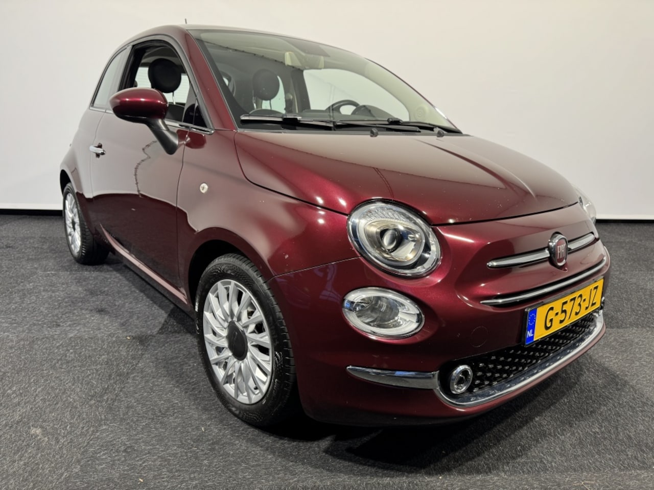 Fiat 500 - 0.9 TwinAir T Lounge Panoramadak Carplay - AutoWereld.nl