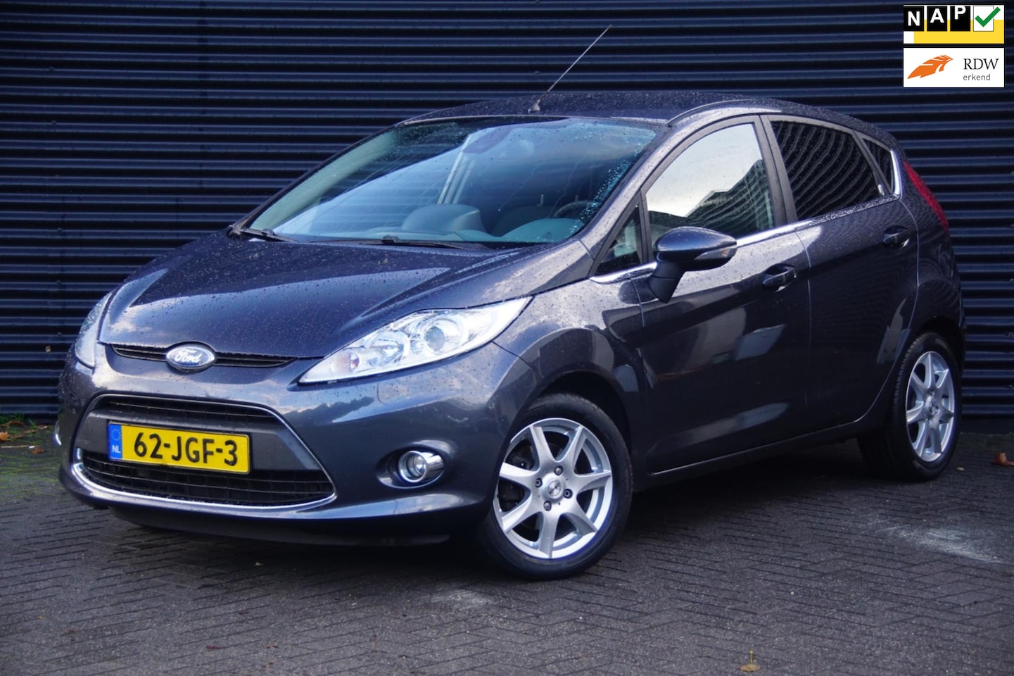 Ford Fiesta - 1.6 Ghia | Navi | Cruise | Trekhaak | Clima | - AutoWereld.nl