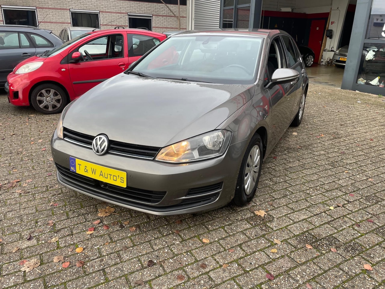 Volkswagen Golf - 1.2 TSI Highline nette auto - AutoWereld.nl