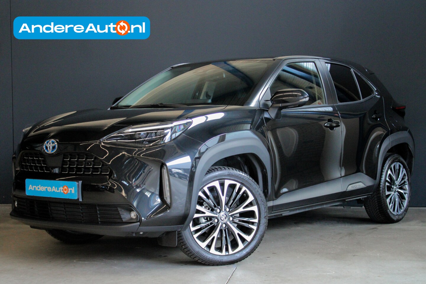 Toyota Yaris Cross - 1.5 Hybrid Executive |elek klep|360 camera|leder|parkeersensoren| - AutoWereld.nl