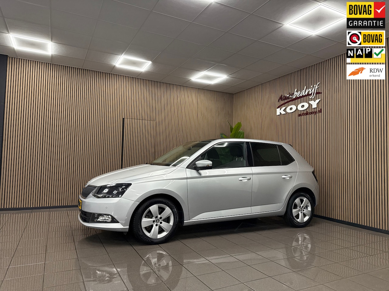 Skoda Fabia - 1.2 TSI Style * Automaat / Panoramadak / LM Velgen / Cruise control / NL Auto * - AutoWereld.nl
