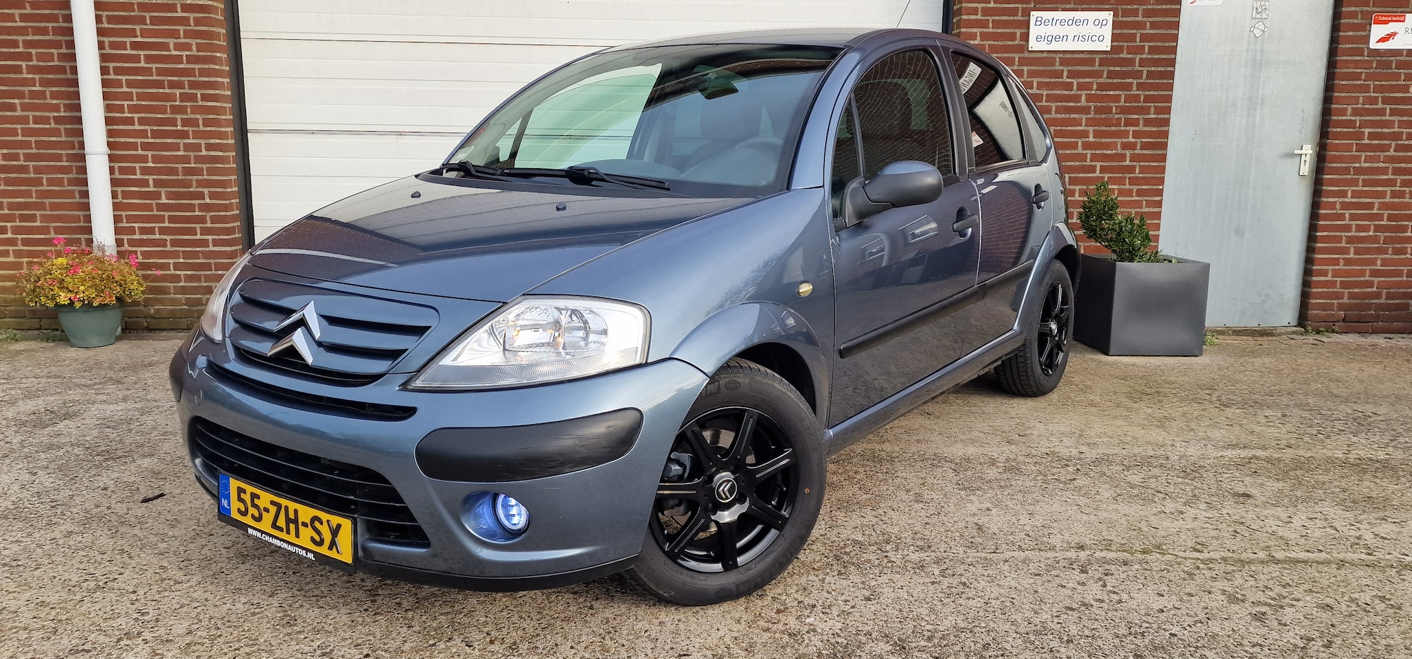 Citroën C3 - 1.4i Caractère In een top staat verkerende Citroen C3 1.4 Caractere , airco, lm velgen, parkeersensoren, - AutoWereld.nl