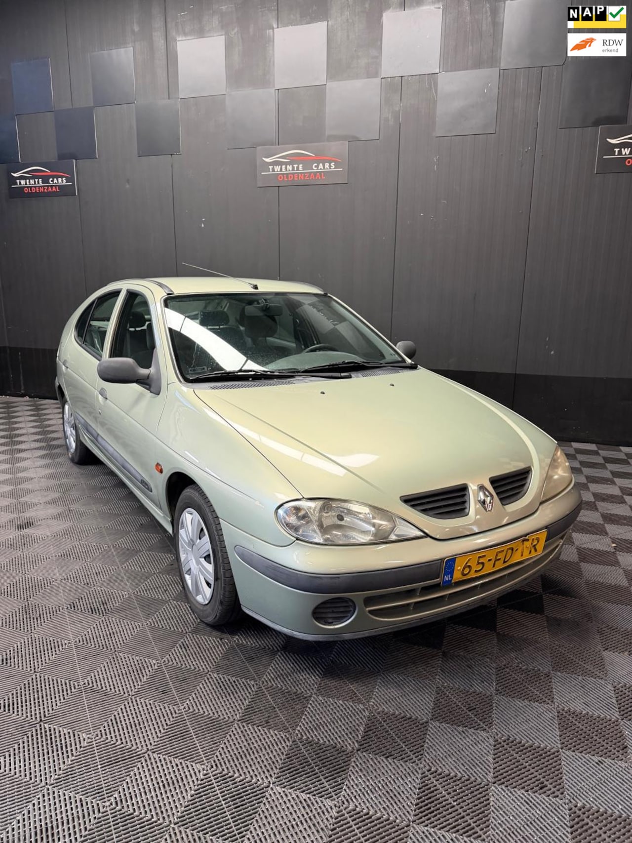 Renault Mégane - 1.4-16V RN 1.4-16V RN | Nieuwe APK | - AutoWereld.nl