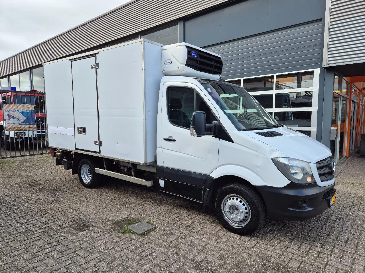 Mercedes-Benz Sprinter - 519 CDI Kuhlkoffer/ LBW/ Carrier Xarios 500 - AutoWereld.nl