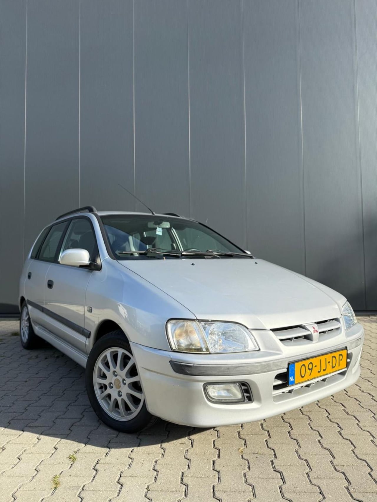 Mitsubishi Space Star - 1.6 Comfort Live 1.6 Comfort Live - AutoWereld.nl