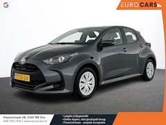 Toyota Yaris - 1.5 Hybrid Active Airco Adaptieve cruise control Navigatie Achteruitrijcamera Apple Carpla