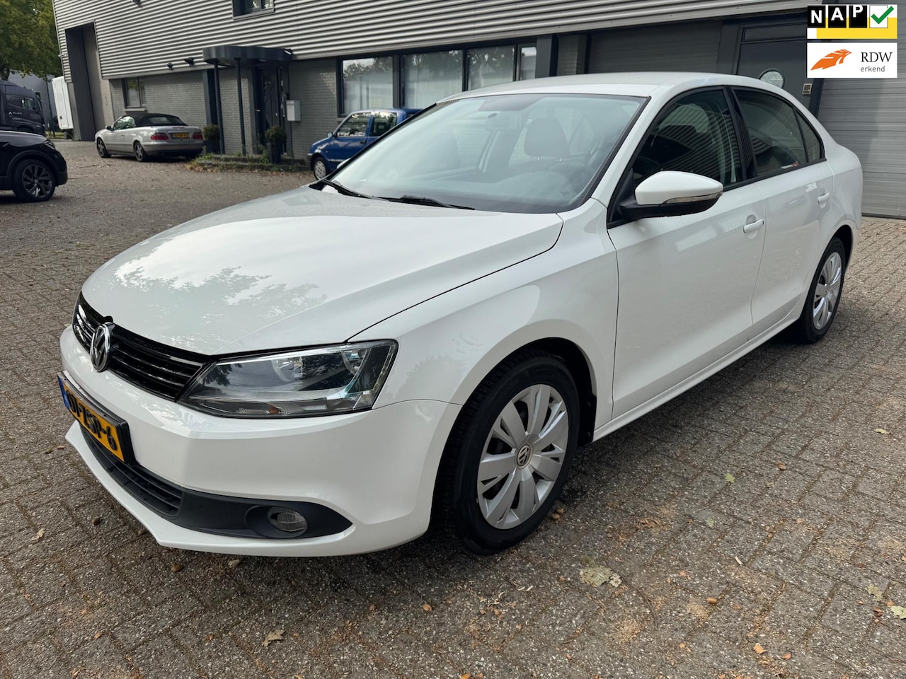 Volkswagen Jetta - 1.2 TSI Trendline 1.2 TSI Trendline - AutoWereld.nl