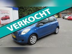 Toyota Yaris - 1.0 VVTi