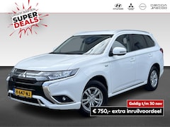 Mitsubishi Outlander - 2.4 PHEV Pure | trekhaak