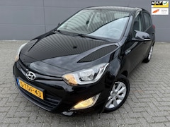 Hyundai i20 - 1.2i i-Deal*NEW APK*NAP*AIRC0*ELKT-RAAM*Bluetooth *ISO FIX