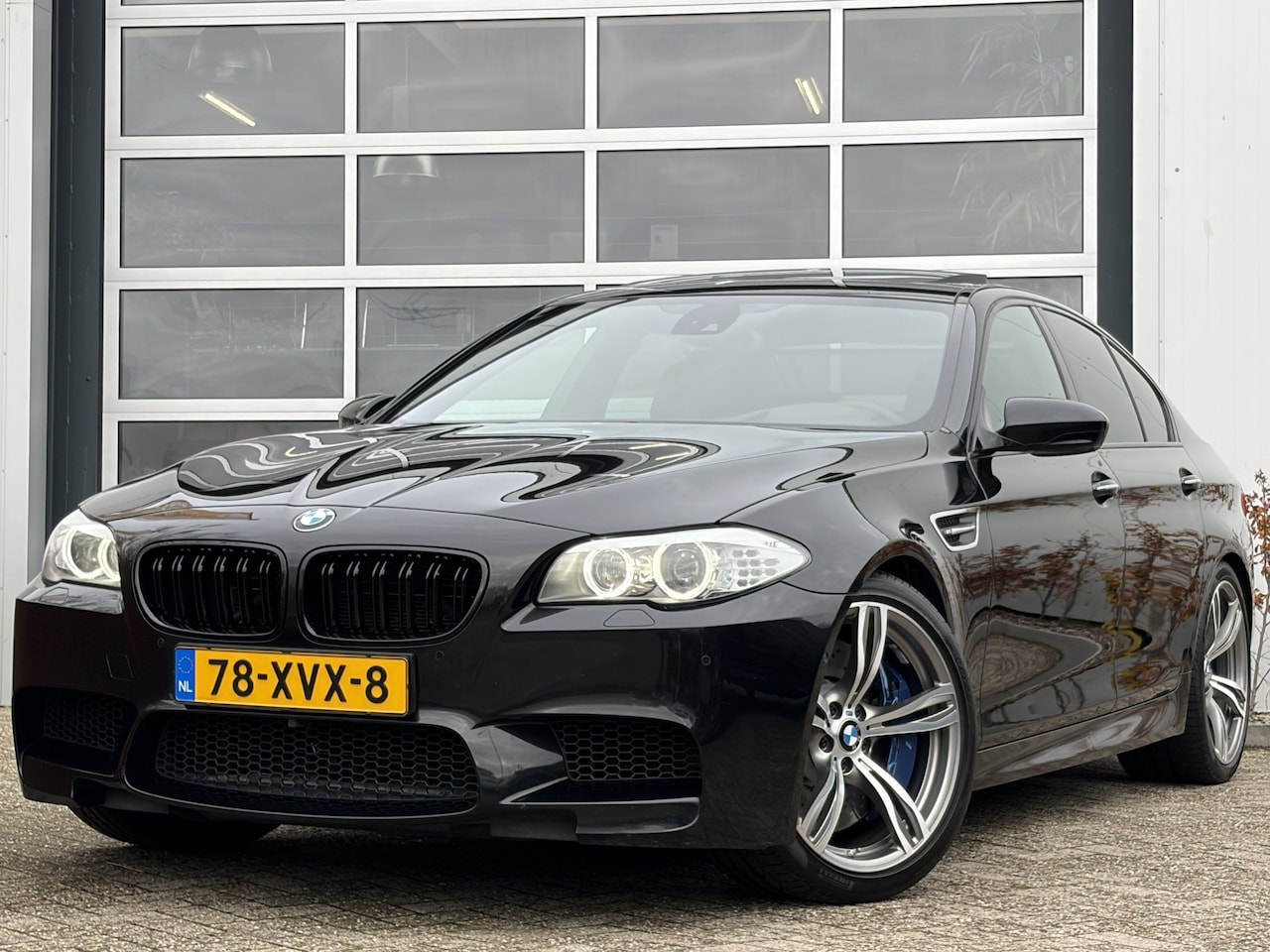 BMW M5 - 5-serie 680PK | Nieuwe motor 80dkm | Achteruitrijcamera | Elektrisch schuif-/kanteldak Hea - AutoWereld.nl