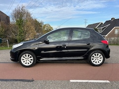 Peugeot 206 - 2011 5 deurs cruise control airco lm velgen 1e eigenaar