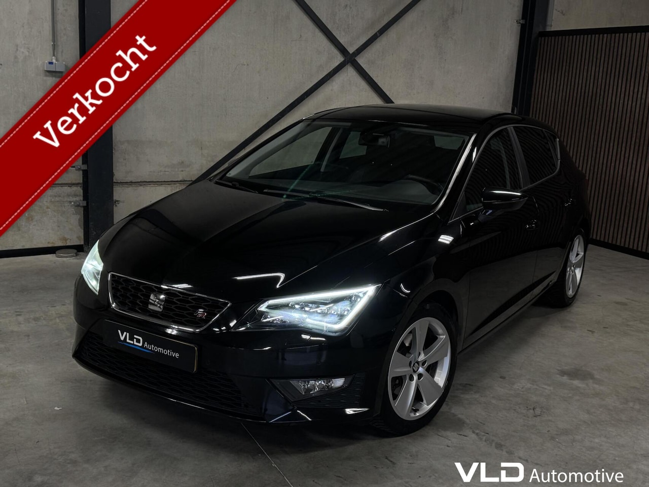 SEAT Leon - 1.4 TSI ACT FR Dynamic Led Cruise Navi Stoelvw PDC - AutoWereld.nl