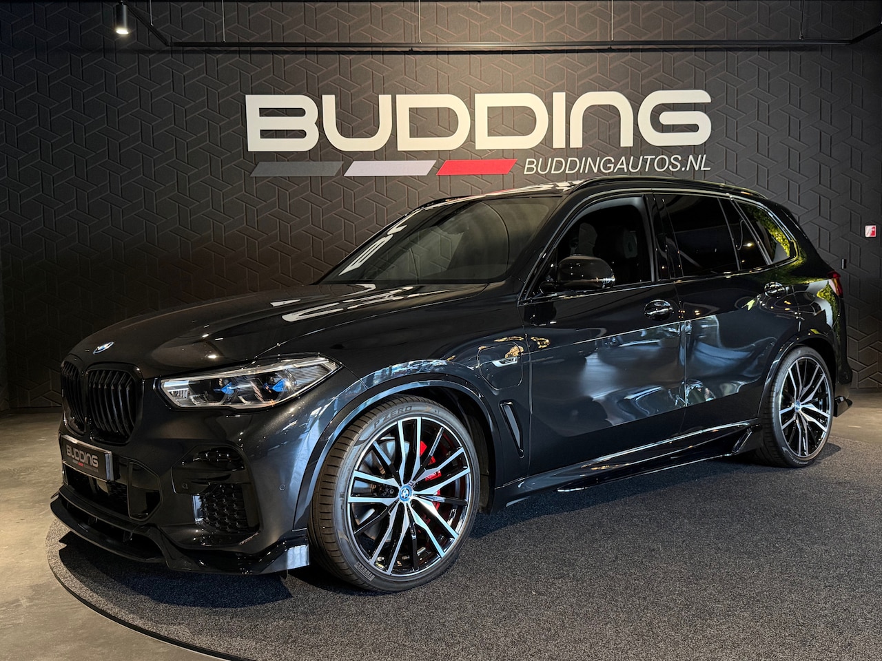 BMW X5 - xDrive45e High Exe | M-performance | Laser | Pano | Adap Cruise - AutoWereld.nl